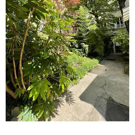 Parisian Little House-studio Appartement Parijs